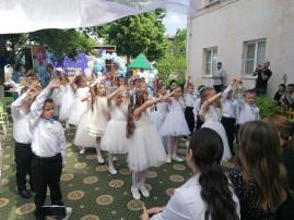 танец вальс танец вальс.